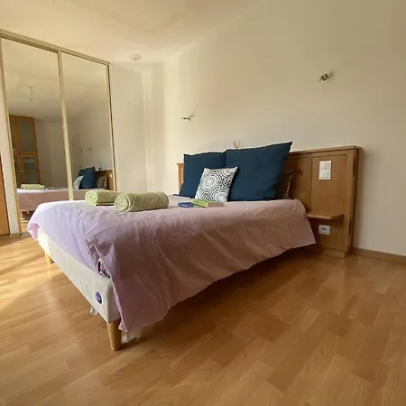 **** 5 Chambres Avec Piscine Chauffee *